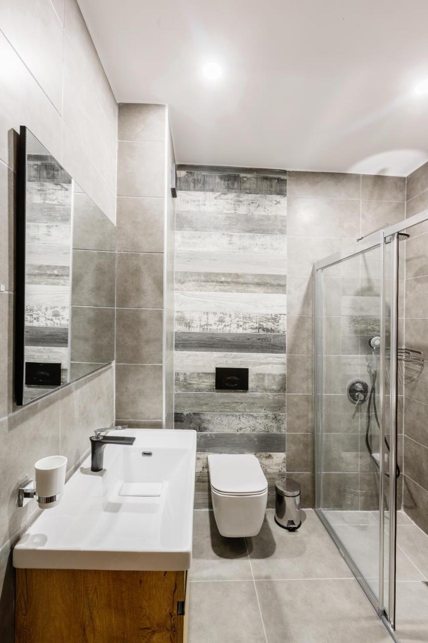 G Suites Luxury Rentals Nikosia Exterior foto